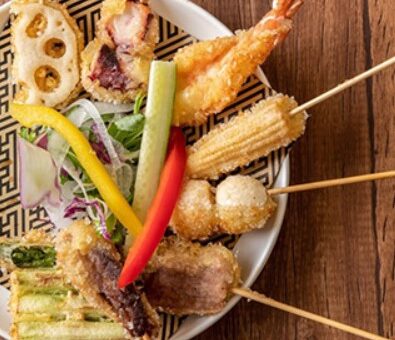 濃厚ウニソースで串カツを味わう「ウニ―ジョ鍋」を日本初提供！【串カツ酒場＠大阪】