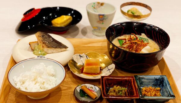 錦市場に新オープン！ちょっぴり贅沢な気分になれる絶品朝食を提供！完全紹介制のイノベーティブ懐石料理店「錦ゆしん」