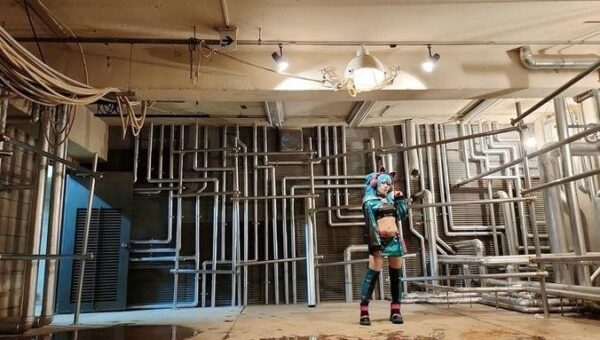 廃墟スタジオでコスプレイヤーが撮影！メディアだけでなく、一般人も利用する人気ハウススタジオ！老舗ハウススタジオ 株式会社プラネアール