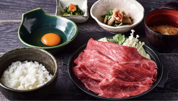 創業 100 年の老舗米沢牛専門店が東京に進出し、人気店に！目利き社長が厳選した米沢牛を自家製味噌ダレのすき焼きで堪能できる！山形発！東京上陸レストラン「米沢牛 黄木」