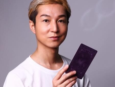 占い歴25年・延べ3万人超を占い、ファンミーティングは常に満席の人気！「ガチンコバトル占い」や「テレパフォ占い」など個性派占いを行う占い師「子虎」
