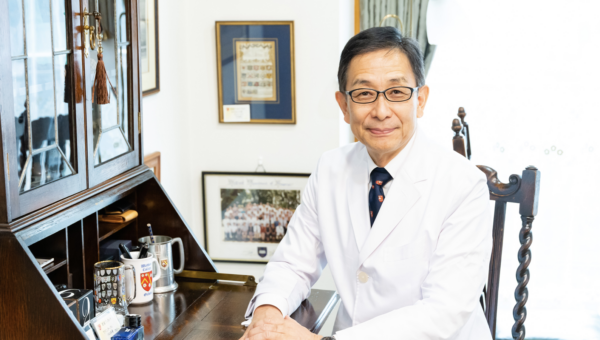 西洋医学の正しい治療でも治らない患者を救いたい！世界初の抗がんエビデンスを得た生薬「フアイア」を導入　セカンドオピニオンの第一人者　新見正則医師※新見氏へのインタビュー取材（フアイアについての解説）が可能です