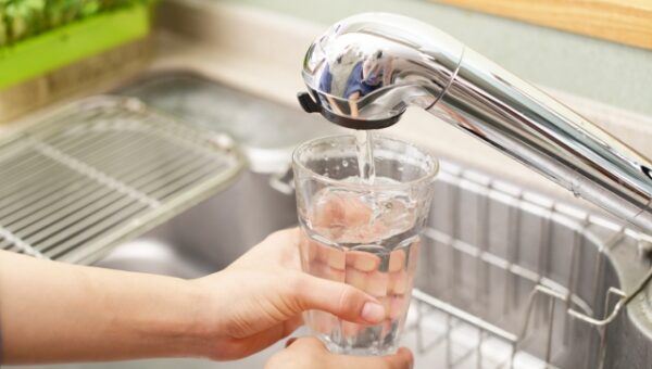 ～日本と海外5カ国に聞いた「水道水に関する意識調査」～ 世界有数の「水安全国」日本、安心が仇に？ PFAS認知度は６か国中で最下位。正しい理解が鍵