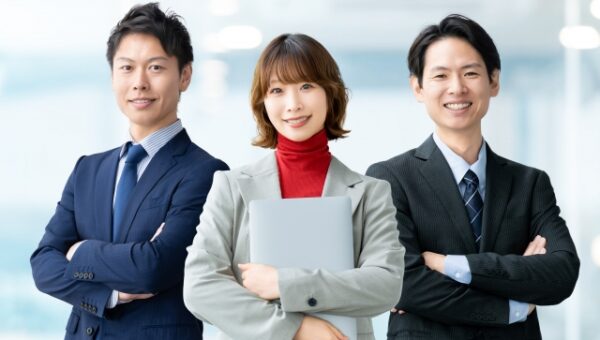 採用難は賃上げで解消しない。年収とウェルビーイングは無関係！ ウェルビーイング＝共鳴×会社との重なり×仕事への満足