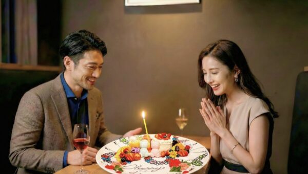 開始1ヶ月で予約5件超 ── 西麻布の隠れ家鉄板焼きに「プロポーズ専用プラン」が誕生。年間500件のアニバーサリー予約が生んだ、”さりげないプロポーズ”を叶える新サービス