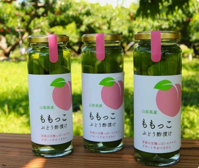 若桃のぶどう酢漬け