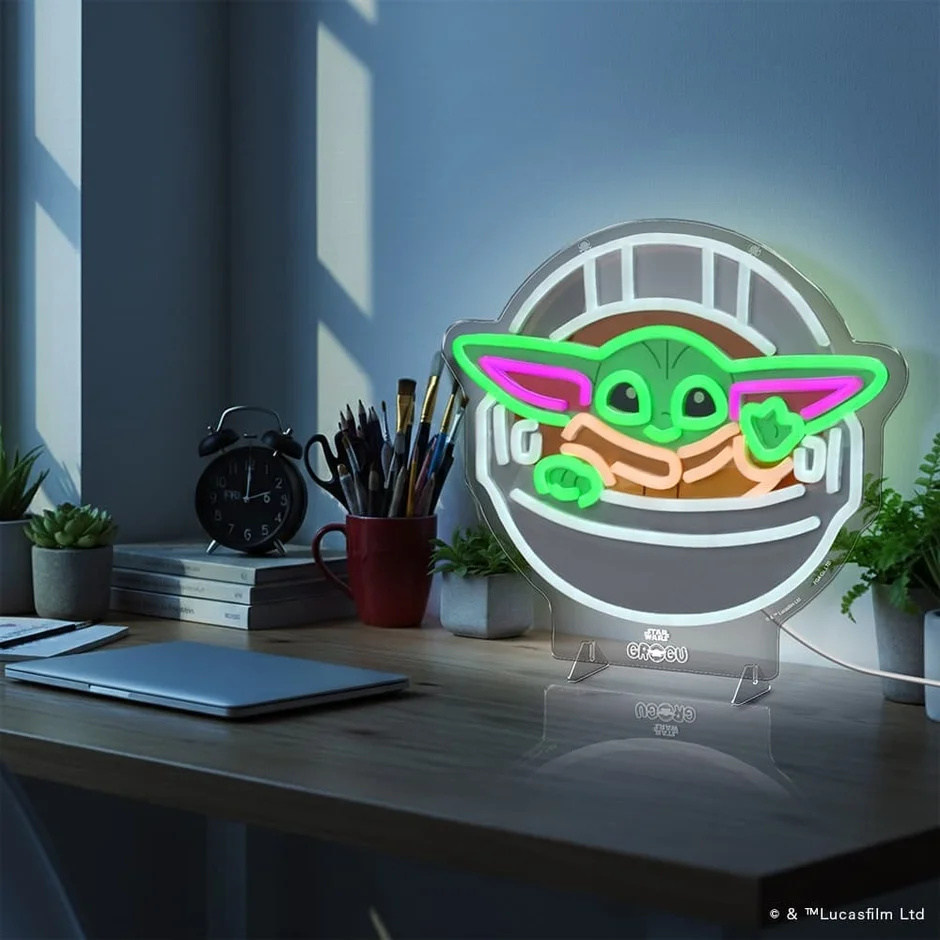 デスク上のグローグーネオンサイン
