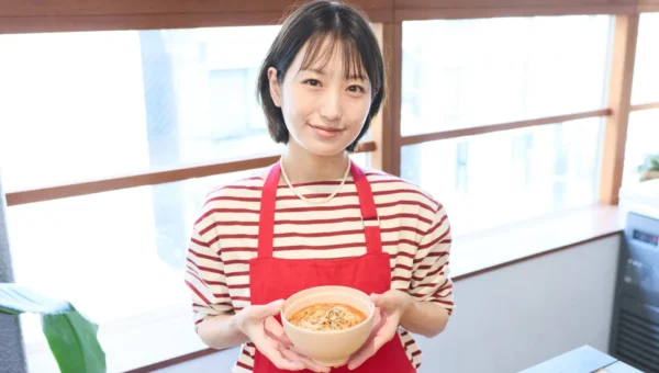 夏のそうめんを「香り」で刷新！長谷川あかりさん提案、スパイスで楽しむ新感覚レシピが話題