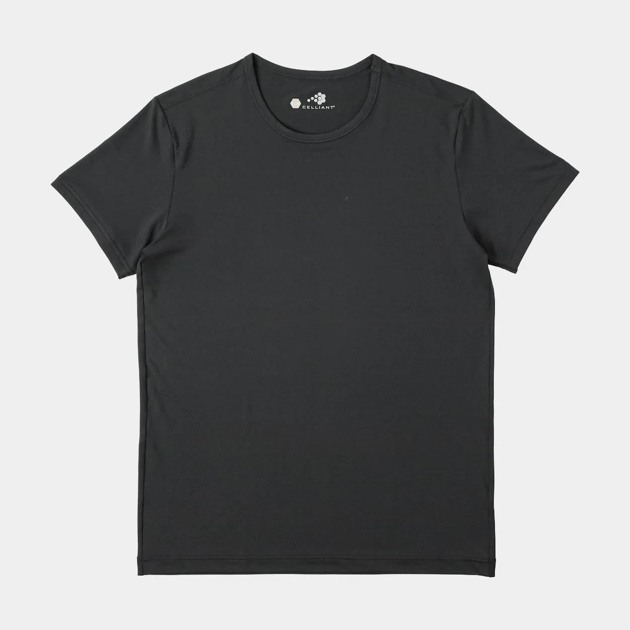 黒色の無地Tシャツ
