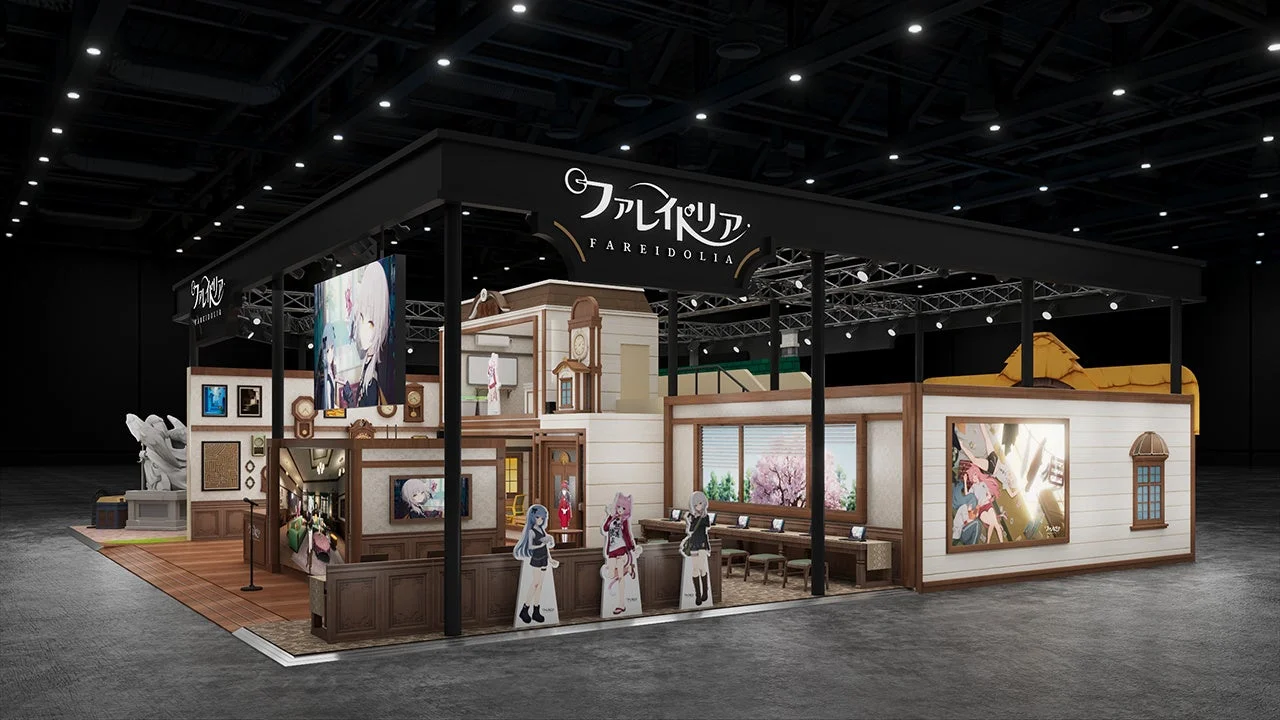 アニメやゲームの世界観を表現した大規模な展示ブースの3Dモデル。デジタルサイネージやキャラクターの等身大パネルが配置され、ファンタジー風の装飾が施されている。