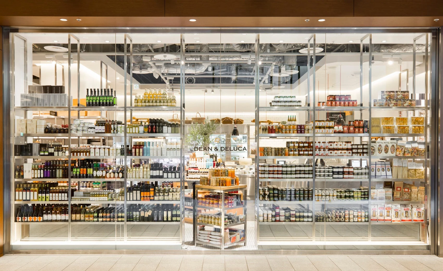 DEAN & DELUCAの店舗外観