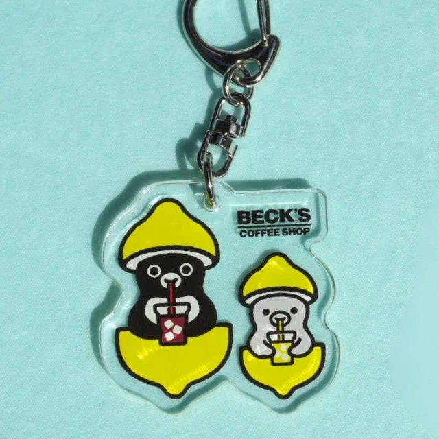 ベックスコーヒーショップ限定デザインのアクリルキーホルダー2