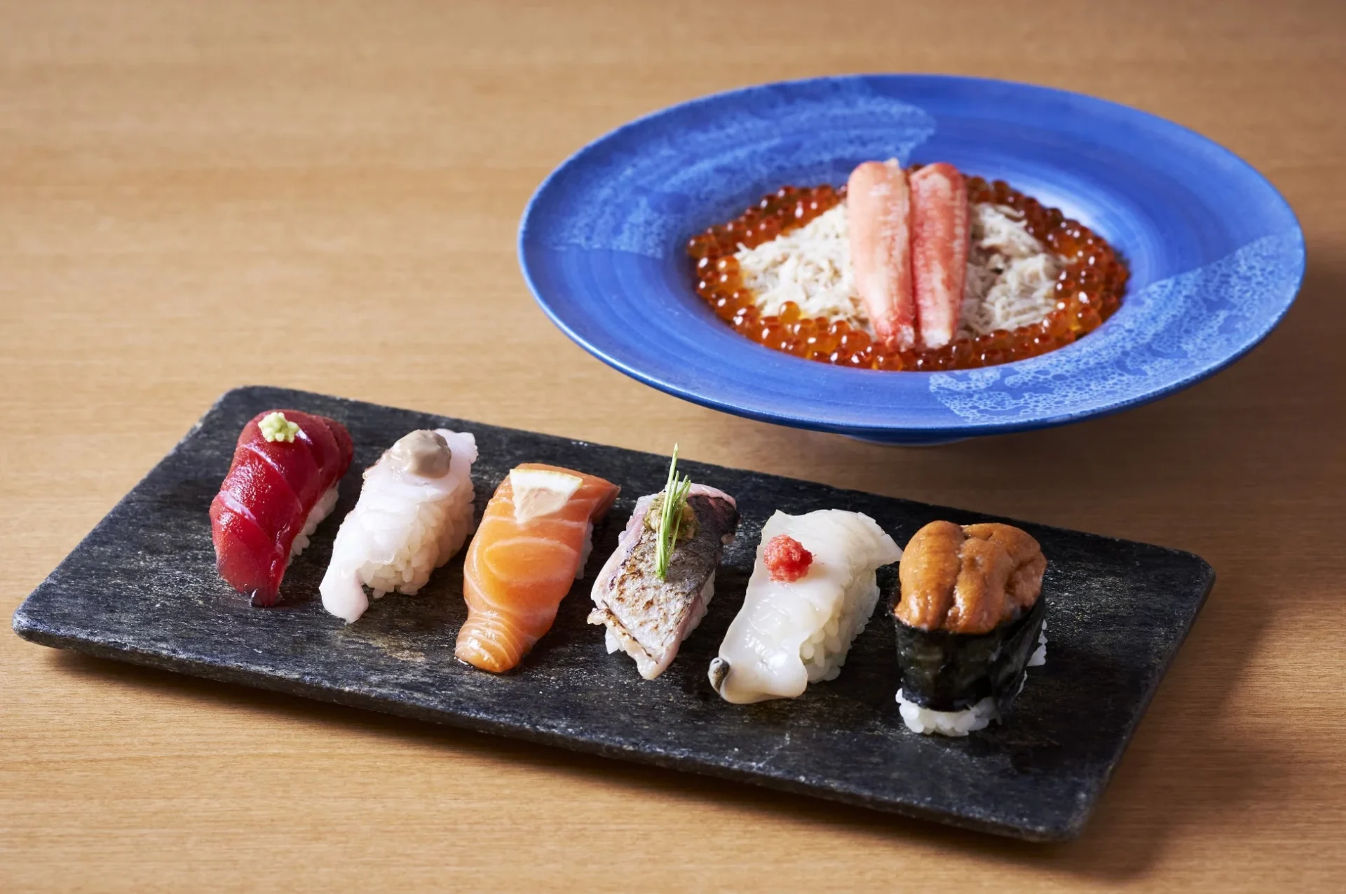 大ズワイガニといくらの贅沢丼セット