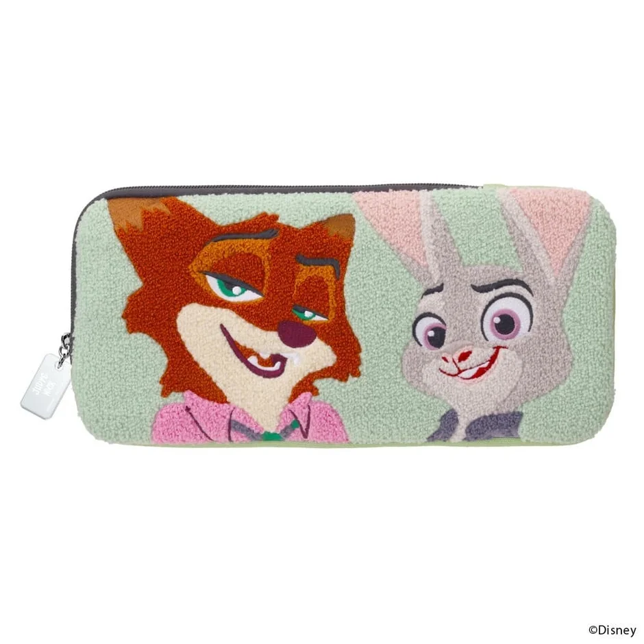 ズートピアのニックとジュディが刺繍されたポーチ