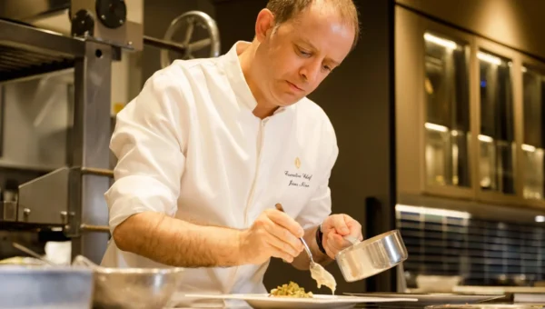 インターコンチネンタルホテル大阪に新総料理長が着任！スペインの風薫る新メニューが登場