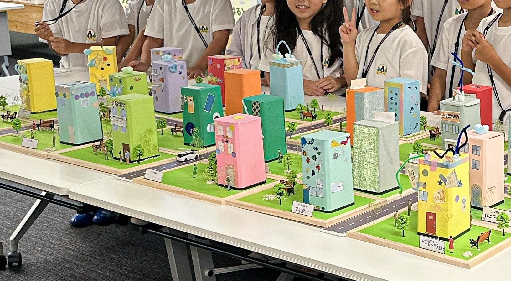 子供たちが作ったミニチュア都市