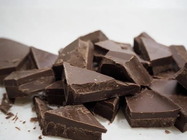 砕けたチョコレート