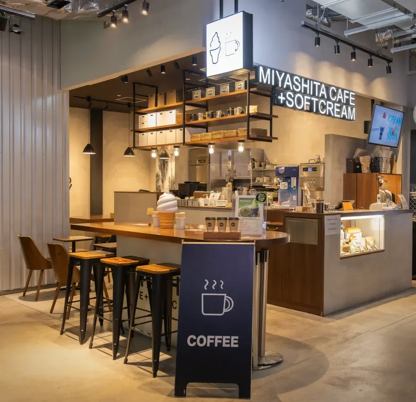 カフェ店内