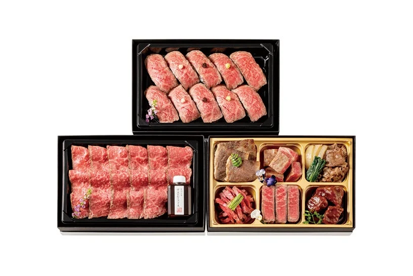 牛肉を使った様々な料理が詰め合わせになった豪華なセット