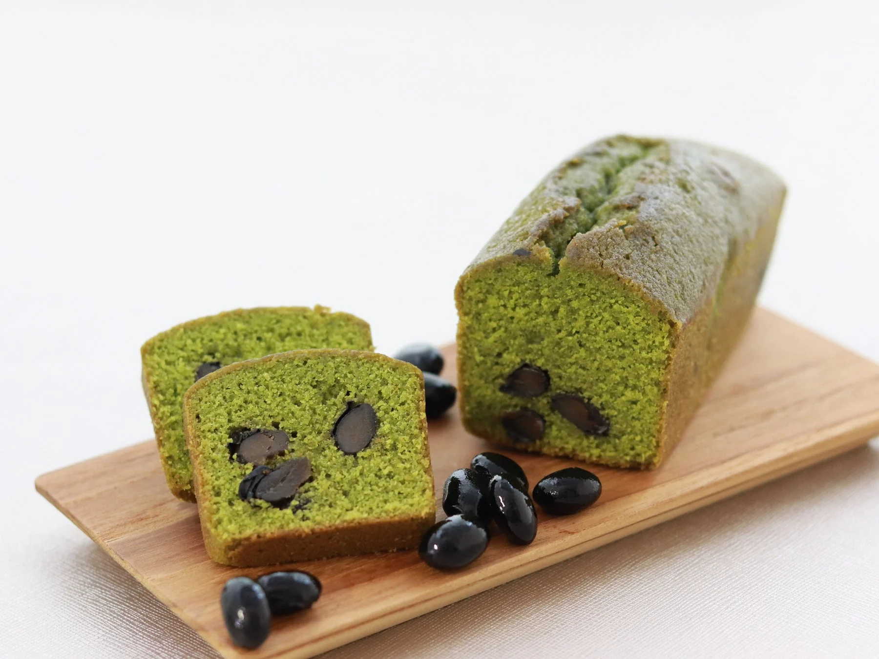 抹茶パウンドケーキと黒豆