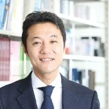 入山 章栄 氏