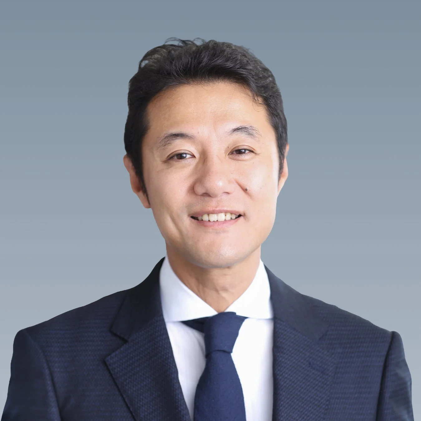 入山 章栄 氏