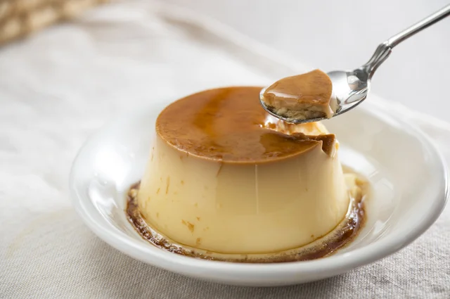 プリンにカラメルソース