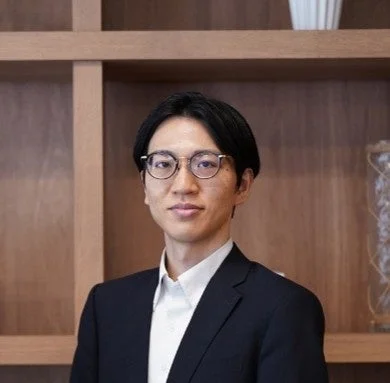 濱野健一郎氏