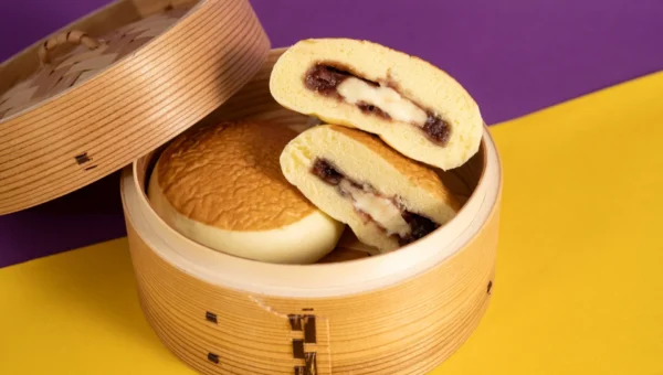 累計700万食突破！ファミマ「ホットケーキまん」に森永製菓×井村屋の「あんバター」新登場！甘じょっぱさがたまらない