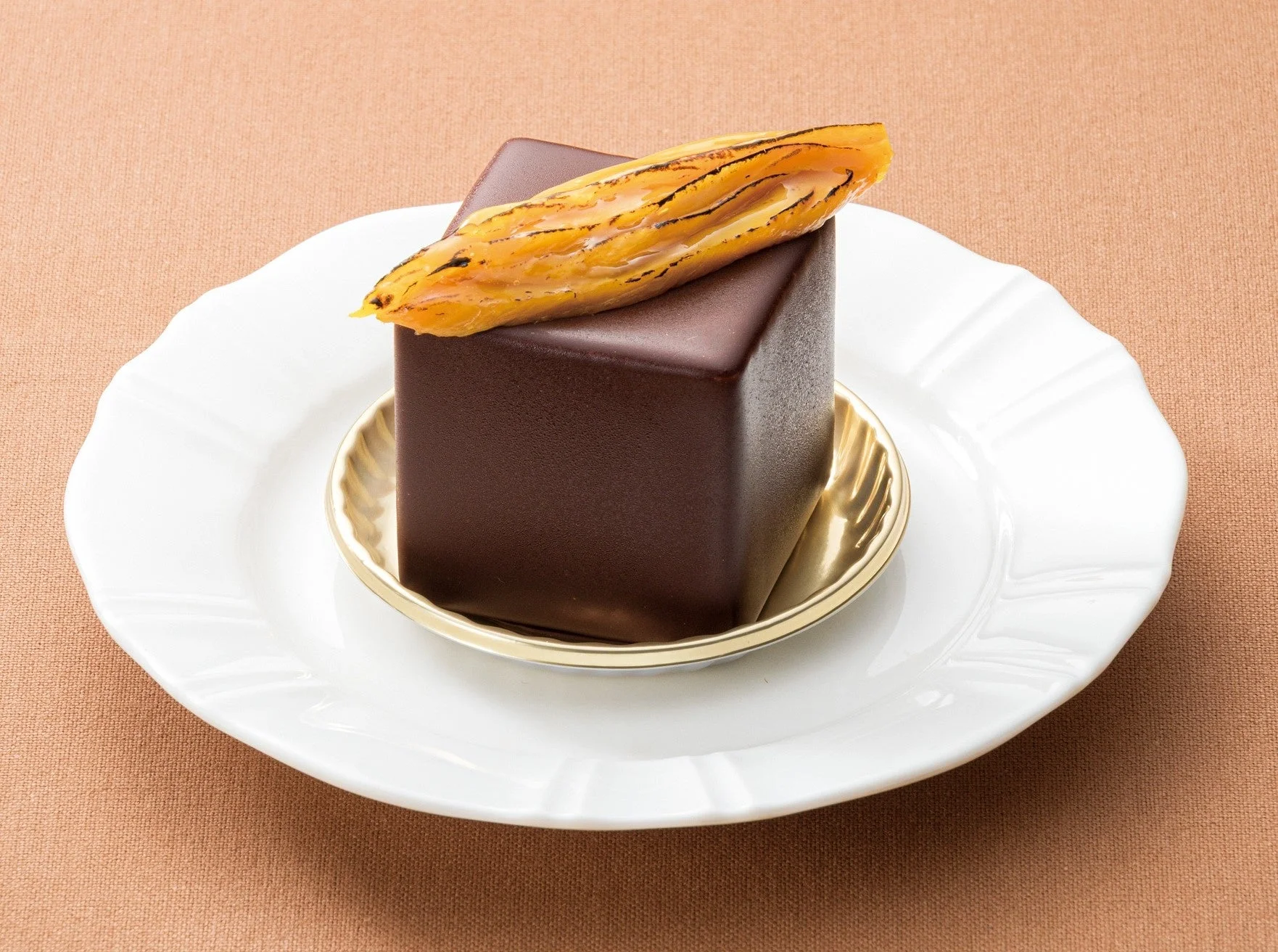 四角いチョコレートケーキ