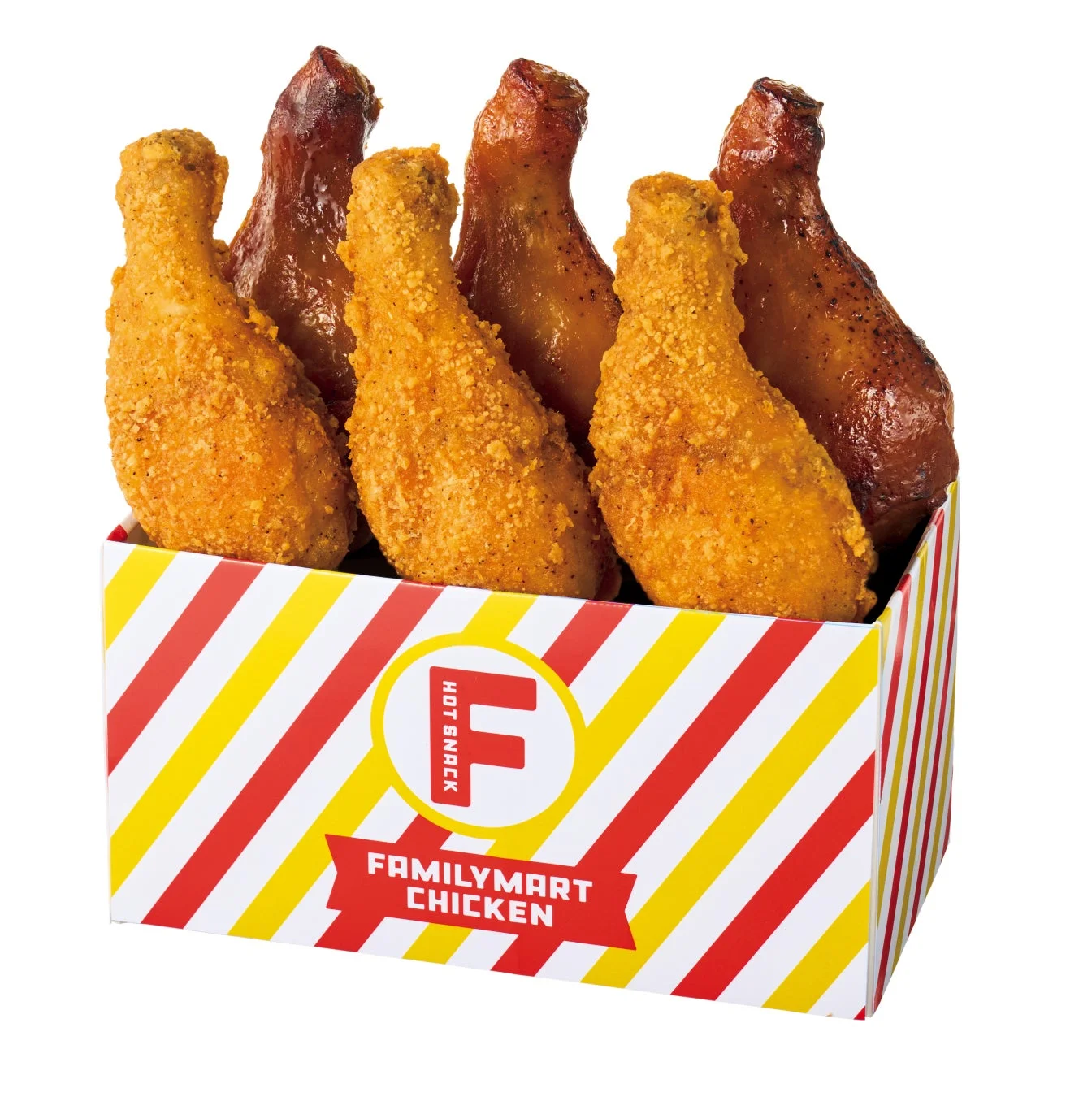 ファミリーマートのフライドチキンと焼き鳥が詰め合わせになったボックスが写っている