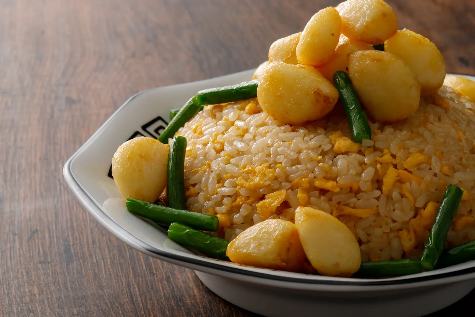 明日は休むっきゃない!ニンニクチャーハン