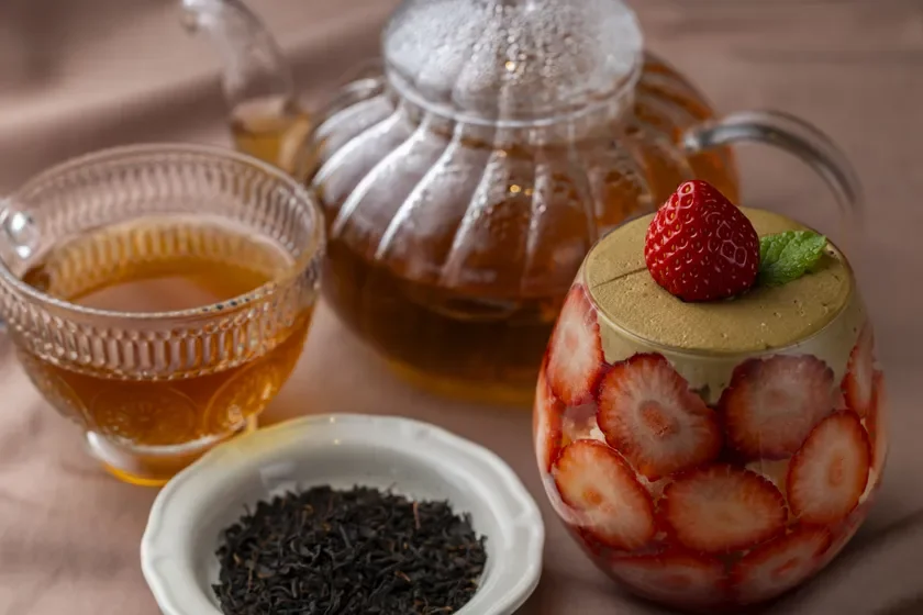 いちごと紅茶のグラスパフェ ※BonBon cafe限定