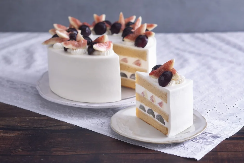 ナガノパープルといちじくの黒糖ショートケーキ
