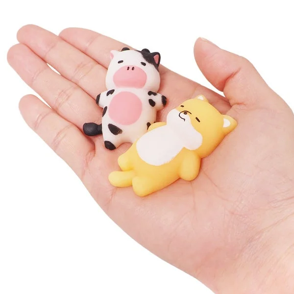 牛と猫のようなミニチュア