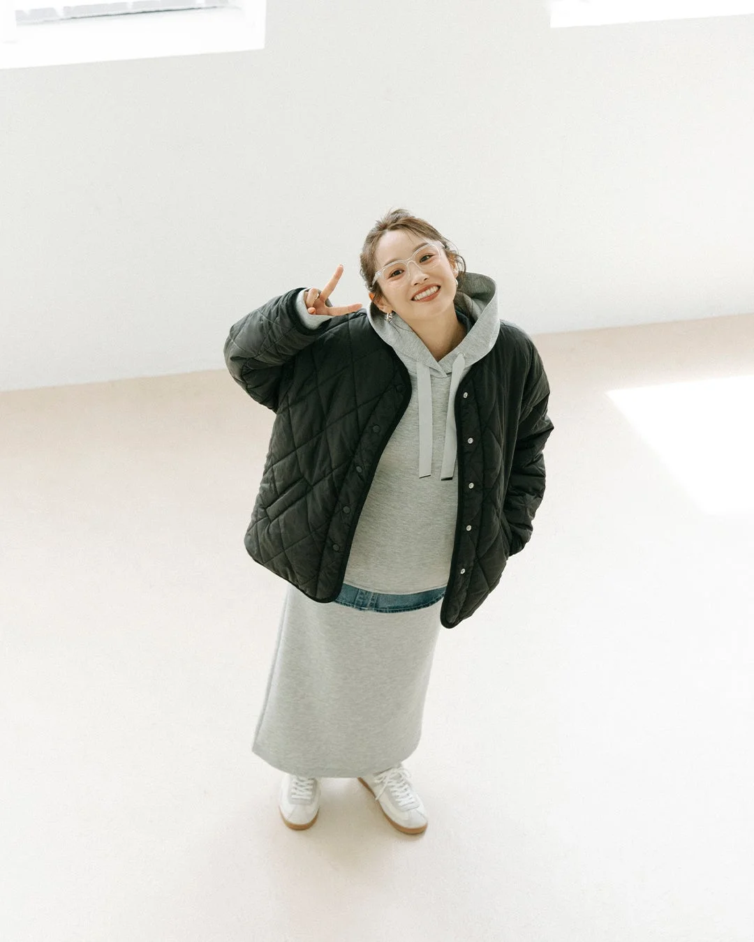 LOOK 02
