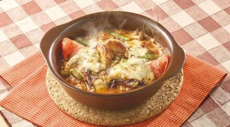 スプーンで食べるボロネーゼ風ハンバーグ