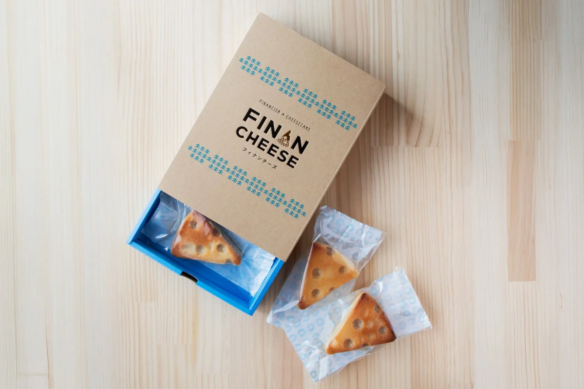 フィナンシェとチーズケーキの2層構造の焼き菓子「フィナンチーズ」