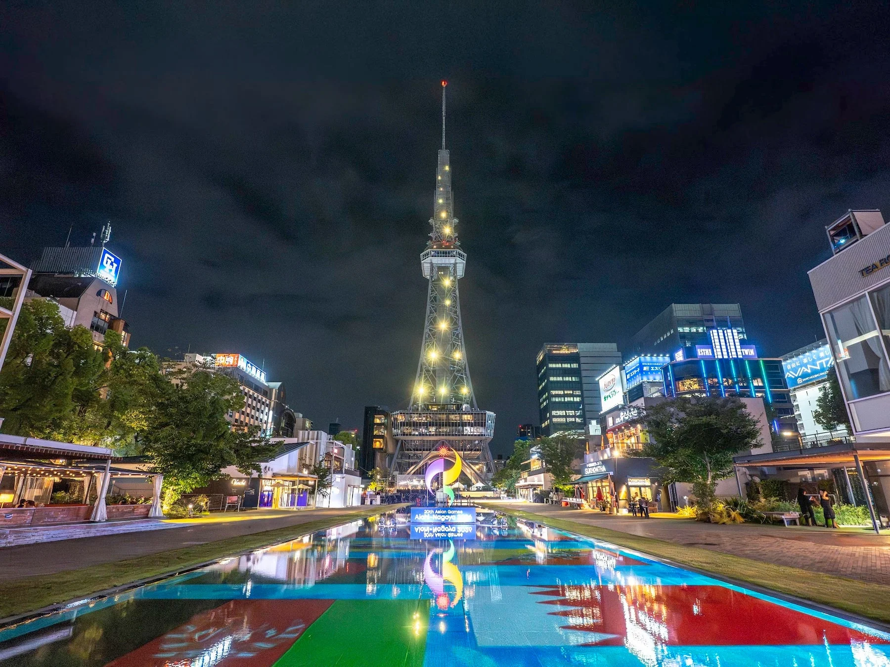 名古屋テレビ塔を背景にしたフォトスポット
