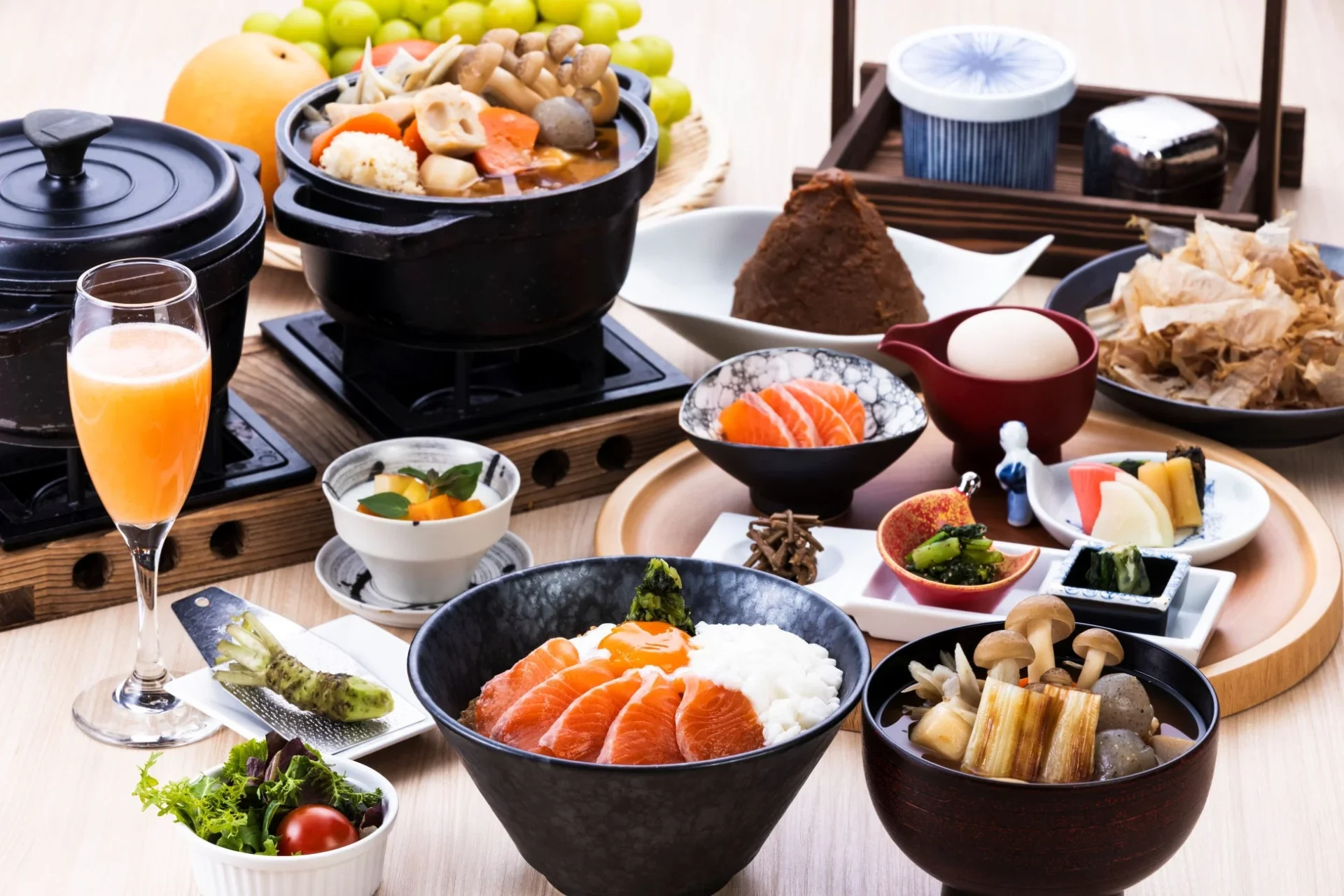豪華な和朝食の御膳