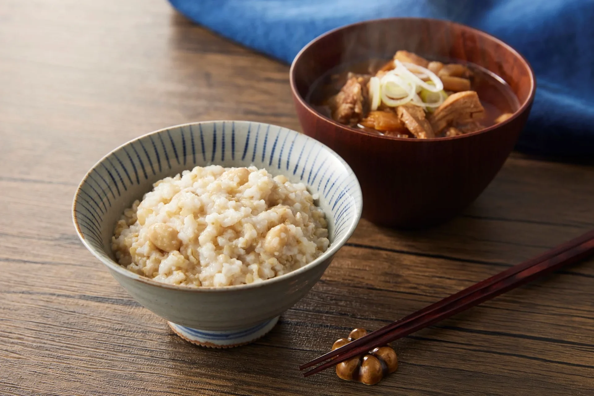 和食 麦ご飯 煮物 定食