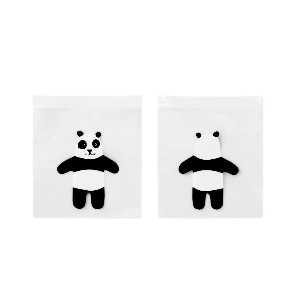 パンダのイラストが描かれたランチバッグ