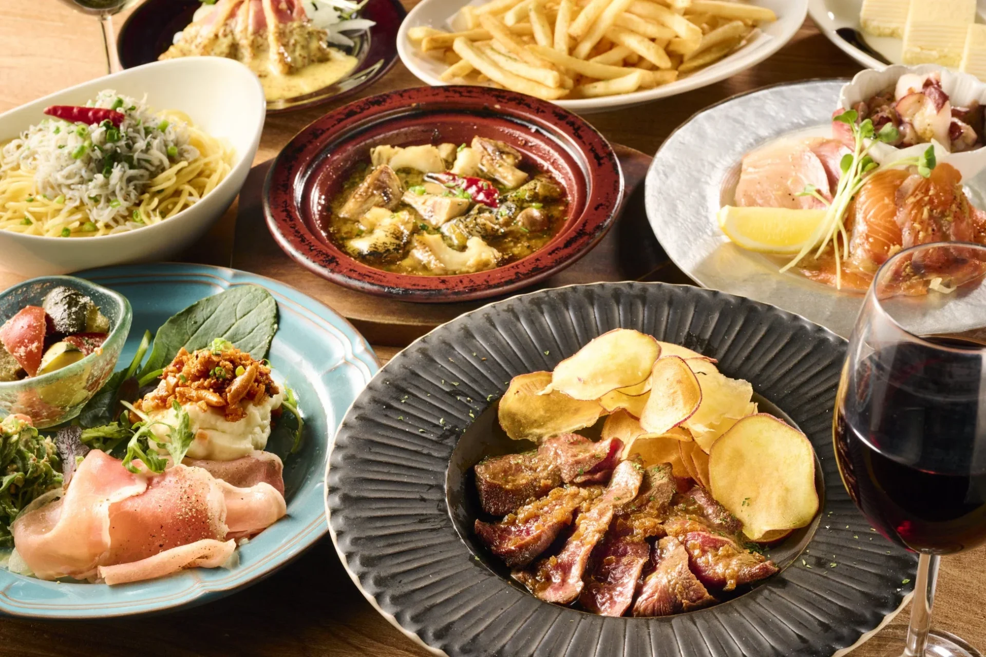 彩り豊かな料理の数々