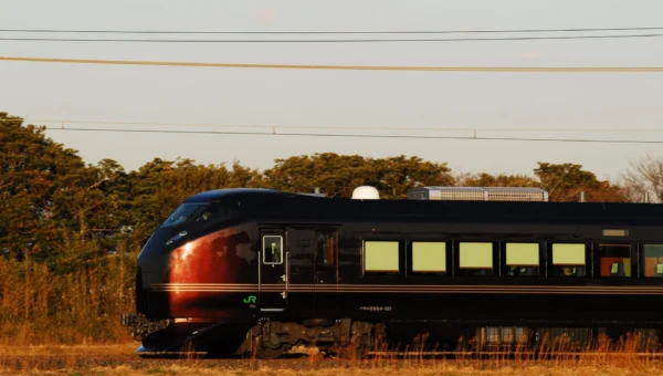 希少な豪華列車「なごみ（和）」で行く、秋の東北スペシャルツアー！上野発着で5つの魅力的な旅が登場