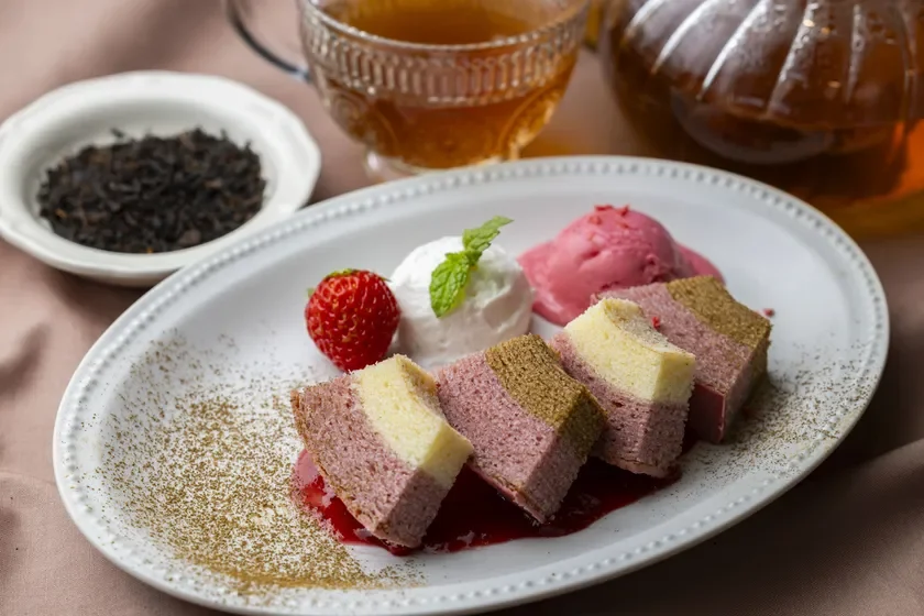 いちごバウムプレート いちご×紅茶 ※BonBon cafe限定