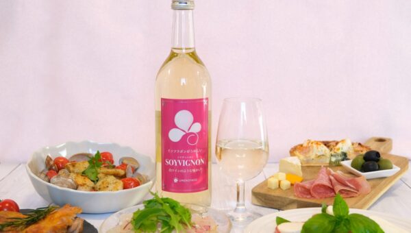 【梅乃宿酒造】世界初の「低脂肪豆乳×清酒酵母」リキュール※1『SOYVIGNON(ソイヴィニヨン)』10月19日発売