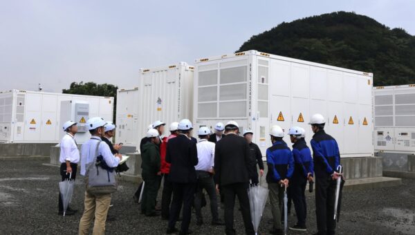 TESSグループ、「静岡菊川蓄電所」にて機関投資家・アナリスト向け現場見学会を実施