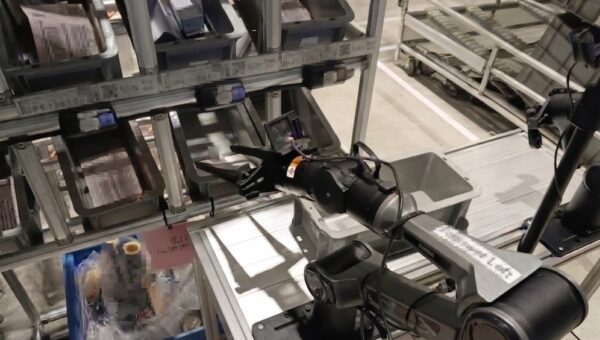 ダイキン工業 堺製作所、ロボット基盤モデル（VLA）によるキッティング工程自動化の実証実験がPhase 2へ