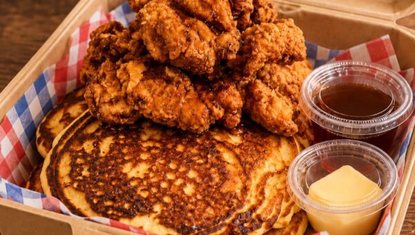 シェフの技を、デリバリーの日常へ。味わう、「録食」を活用したクラウドキッチンの展開を開始