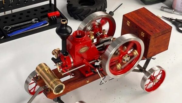 点火を休み、また燃える。7ccヒット＆ミス式エンジンと四輪運搬カートを一つに。RETROL「HM-01」フルセット発売